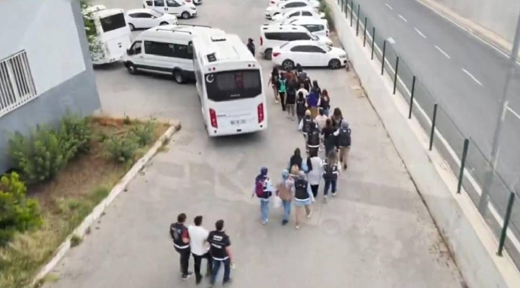 Şanlıurfa merkezli dolandırıcılık operasyonu: 41 kişi tutuklandı