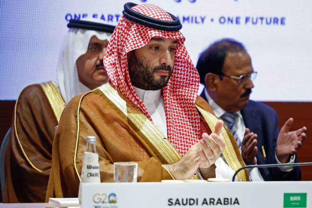 Suudi Arabistan'da, 73 yıl sonra bir ilk! Alkol satışı başlıyor…