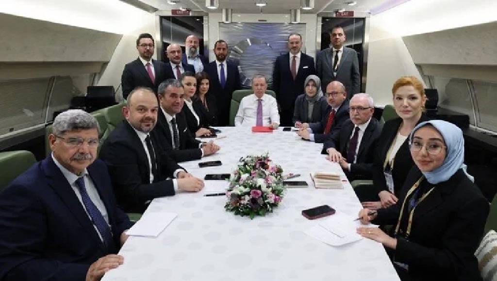 Cumhurbaşkanı Erdoğan'dan yeni anayasa ve adaylık açıklaması