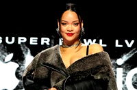 Üçüncü çocuğuna hamile Rihanna’dan bakıcı açıklaması