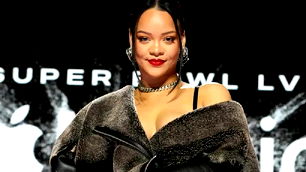 Üçüncü çocuğuna hamile Rihanna’dan bakıcı açıklaması