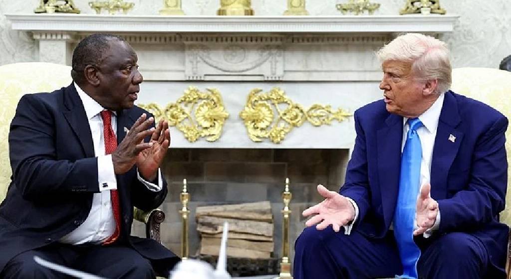 Oval Ofis'te gergin anlar! Trump'ın 'soykırım' imasına, Güney Afrika liderinden 'uçak' göndermesi…