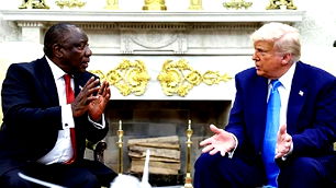 Oval Ofis'te gergin anlar! Trump'ın 'soykırım' imasına, Güney Afrika liderinden 'uçak' göndermesi…