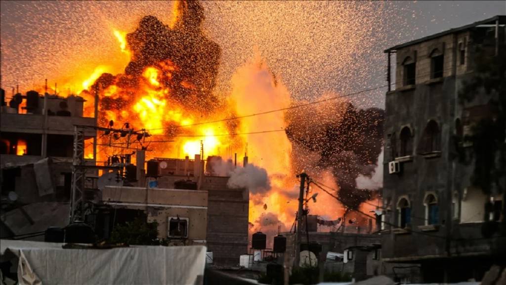 İsrail yine Gazze'ye saldırdı: 92 kişi hayatını kaybetti