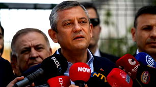 Özgür Özel isim vermeden hedef gösterdi! 'Saldırı planlı, şüphe duyduğum bir isim var!'