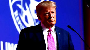 Donald Trump, Çin'e uygulanan vergileri yüzde 80'e indirmeyi önerdi
