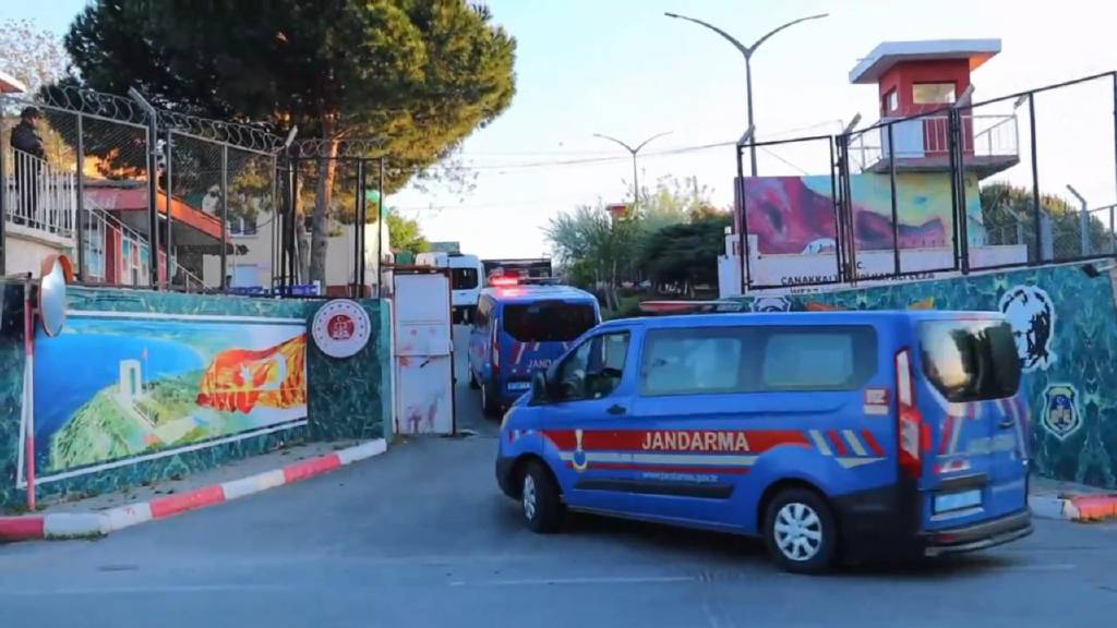 Çanakkale merkezli 3 ilde tefecilik operasyonu: 7 tutuklama