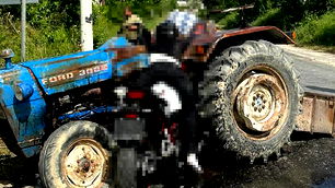 Aydın’da feci kaza! Motosiklet, traktöre ok gibi saplandı… 2’si üniversiteli, 3 kişi can verdi…