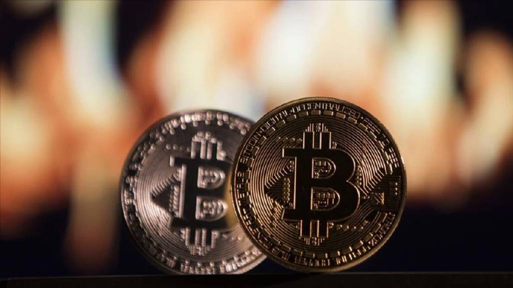 Bitcoin sınırda! 95 bin doları aştı...