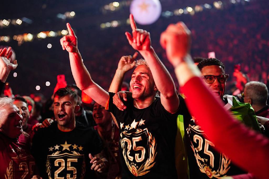 Galatasaray'dan 25. Şampiyonluk ve 5. yıldız için dev organizasyon