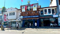 Muğla Fethiye'de AK Parti binasına taşlı saldırı