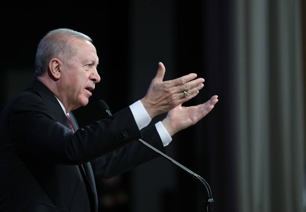 Yunan basınından Türk diplomasisine övgü… ‘Tüm oyunu Erdoğan oynuyor’