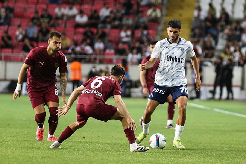 Fenerbahçe darmadağın: Hatayspor 4 - 2 Fenerbahçe maç sonucu