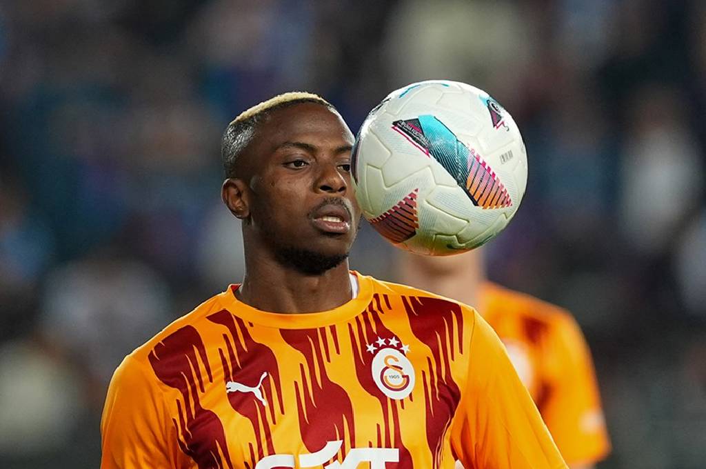 Osimhen'den transfer mesajı