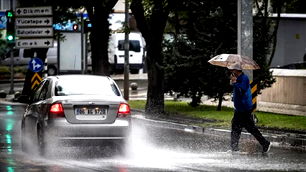 Meteoroloji’den 23 ile sarı alarm: Fırtına ve sağanak kapıda!