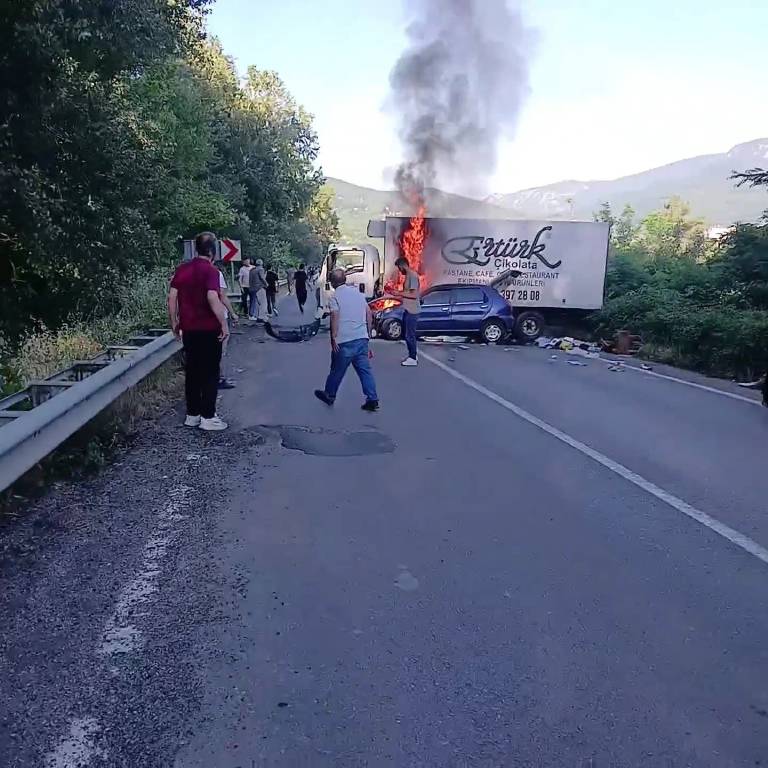 Karabük'te zincirleme kaza: 1 ölü, 7 yaralı