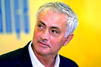 Fenerbahçe'den Jose Mourinho ile devam kararı