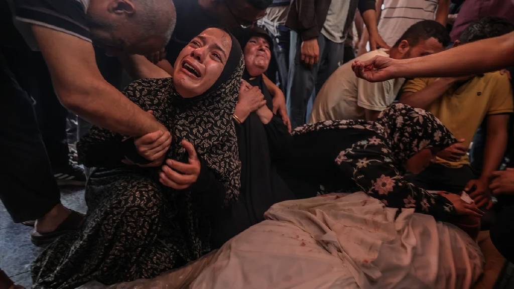 Gazze'de can kaybı 54 bin 677'ye yükseldi