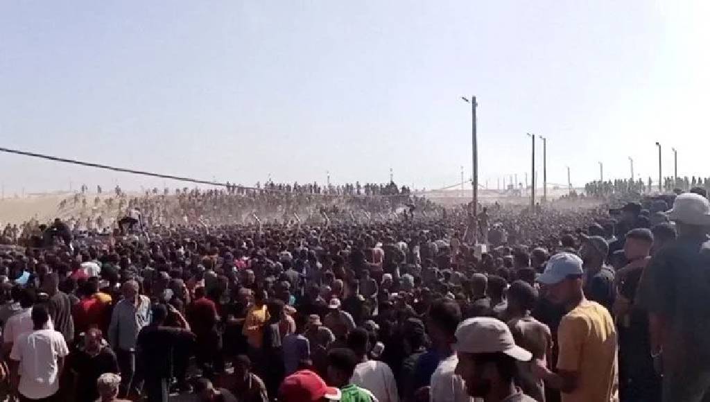 İsrail yardım dağıtım noktasına saldırdı!