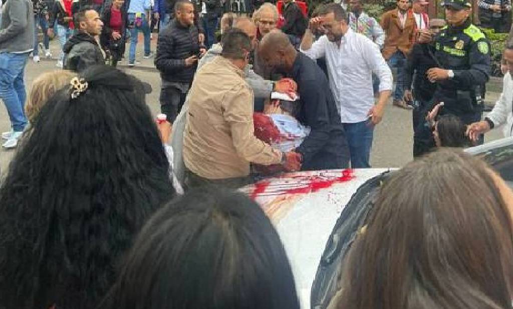 Kolombiya’da korkunç olay! Başkan adayı Uribe, başından vuruldu…