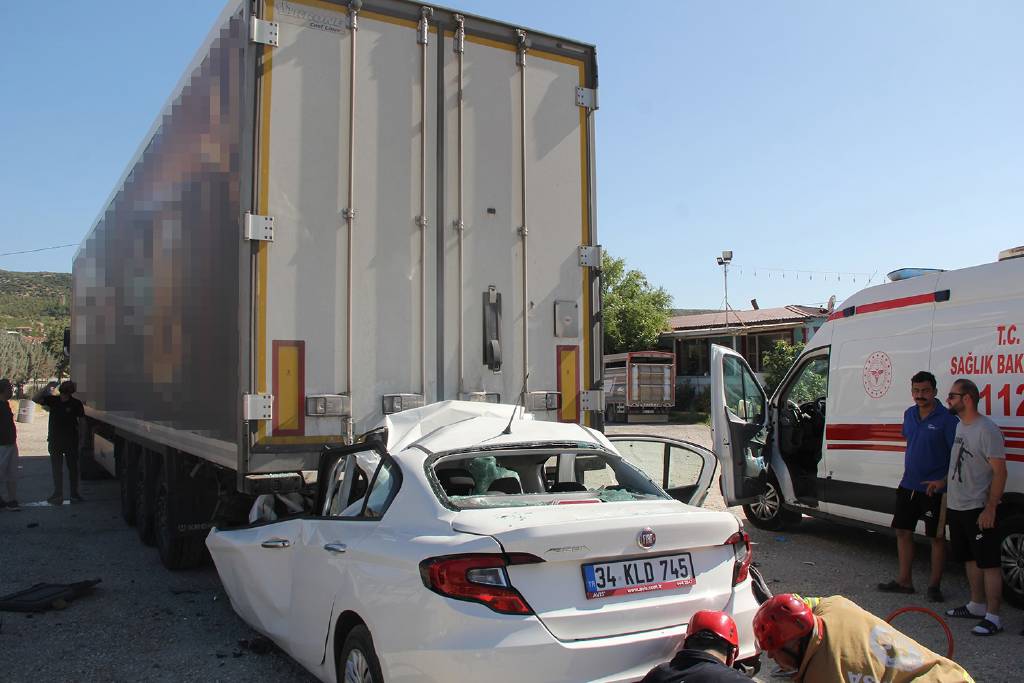 Kula’da feci kaza! Baba ve 3 çocuğu, hayatını kaybetti…