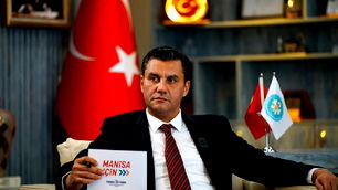 Manisa Büyükşehir Belediye Başkanı Ferdi Zeyrek hastaneye kaldırıldı