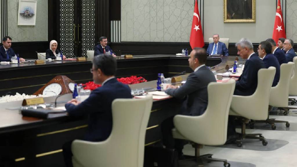 Kabine bugün toplanıyor: İşte masadaki konular