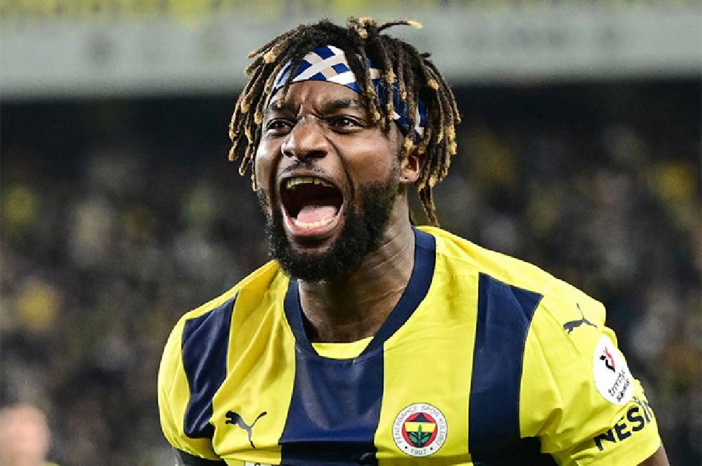 Fenerbahçe'de bir ayrılık daha: Saint Maximin, veda etti