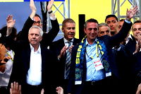 Fenerbahçe'den imza iddialarına yanıt: "Alçakca bir algı yürütülüyor"