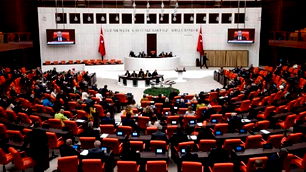 10'uncu Yargı Paketi Meclis’ten geçti: 19 bin mahkuma tahliye yolu açıldı