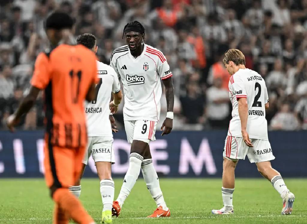 Beşiktaş'tan Avrupa'ya kötü başlangıç: Beşiktaş 2 - 4 Shakhtar Donetsk