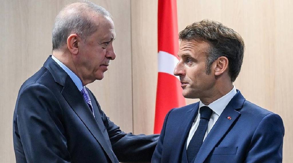 Cumhurbaşkanı Erdoğan, Macron ile telefonda görüştü