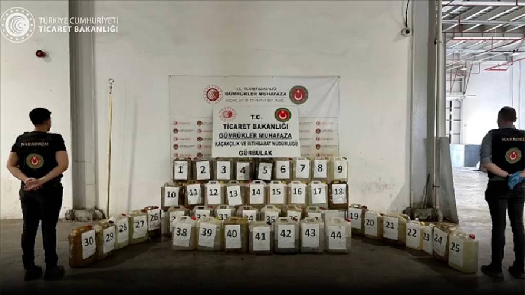 Gümrük ekiplerinden uyuşturucu yakalama rekoru! 