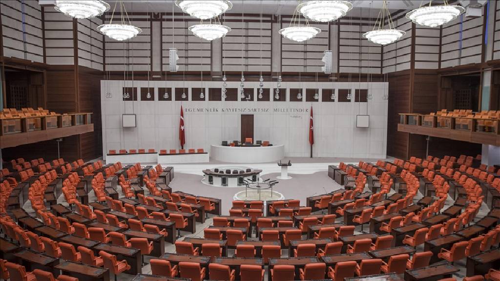 İsrail'in Suriye'ye yönelik saldırılarını kınayan tezkere, TBMM'de kabul edildi…