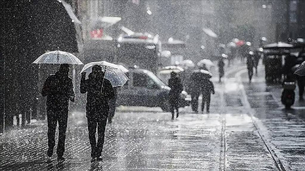 Sağanak ve fırtına kapıda: Marmara, İç Anadolu ve Karadeniz’e dikkat