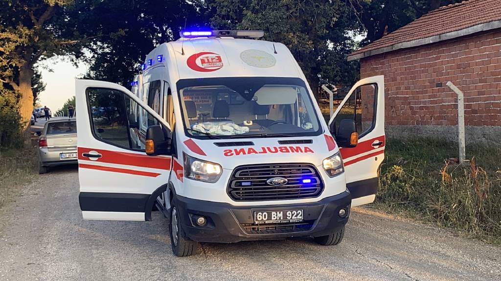 Emekli polis memuru, tartıştığı 3 kişiyi silahla yaraladı…