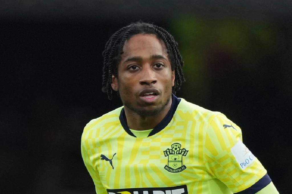 Beşiktaş, Kyle Walker-Peters transferinden vazgeçti