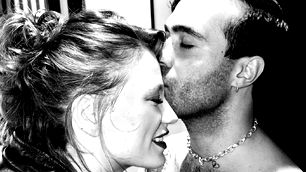 Mert Demir'den Serenay Sarıkaya'ya romantik doğum günü kutlaması