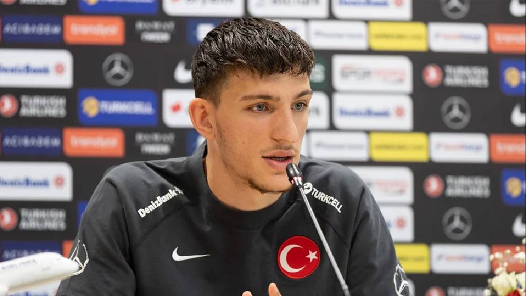 Galatasaray'dan stoper'e Ahmetcan Kaplan bombası