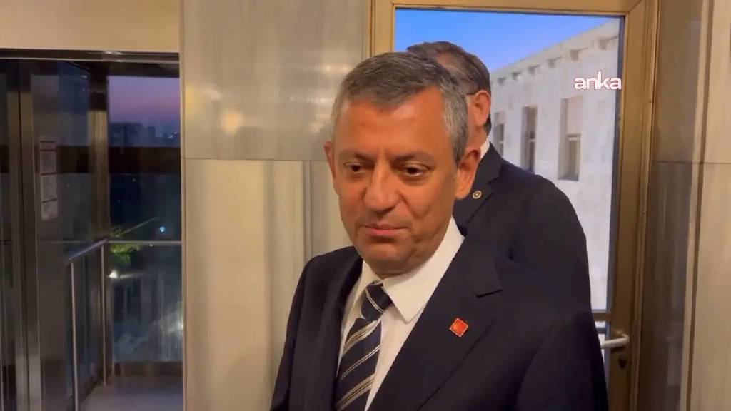 Özgür Özel’den Kurtulmuş görüşmesi: CHP’nin pozisyonu netleşti