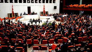 Milletvekillerinin TBMM'deki sandalye dağılımları değişti