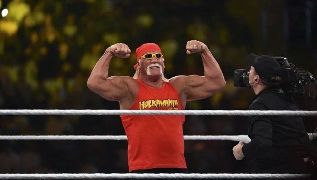 Hulk Hogan hayatını kaybetti