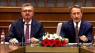 Burhanettin Duran, görevi Fahrettin Altun'dan devraldı