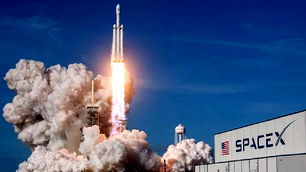 SpaceX’in 11’inci insanlı uzay uçuş görevi ertelendi…