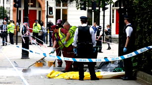 Londra'da sokak ortasında vahşet! 2 kişi katledildi, 1 kişi yaralı