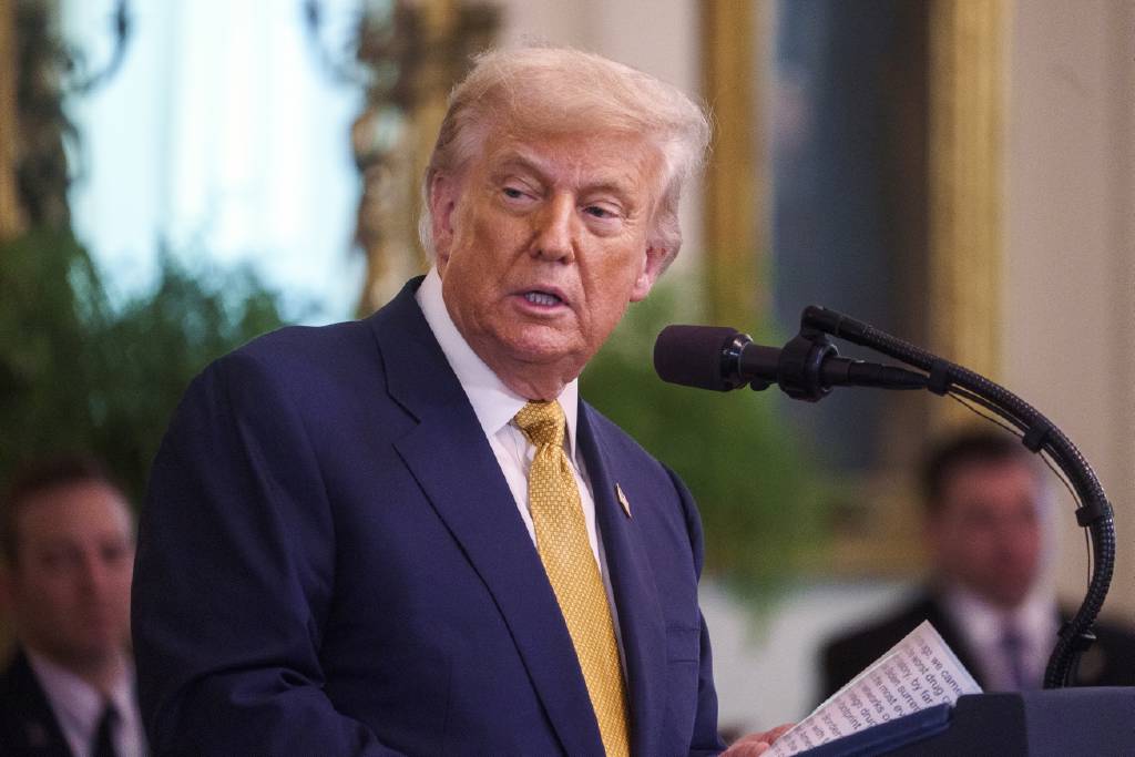 Trump'a ‘kronik venöz yetmezlik’ teşhisi konuldu…