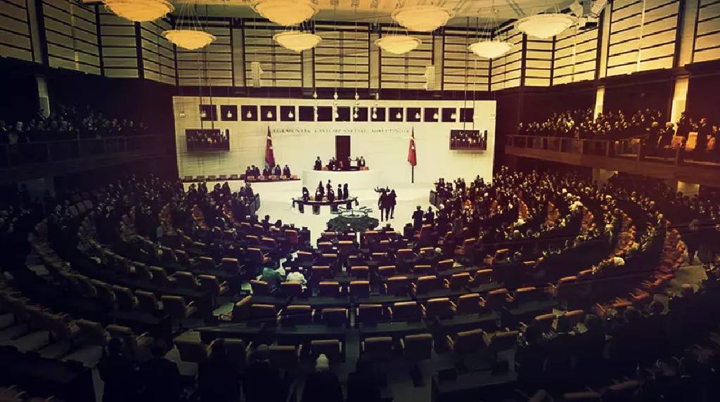 Zeytinlik yasası TBMM’de gergin anlara sahne oldu: 8 madde kabul edildi