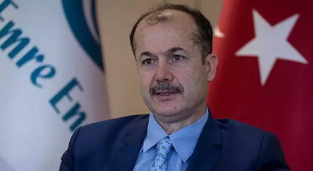 Yunus Emre Enstitüsü'nün eski başkanı Şeref Ateş yakalandı