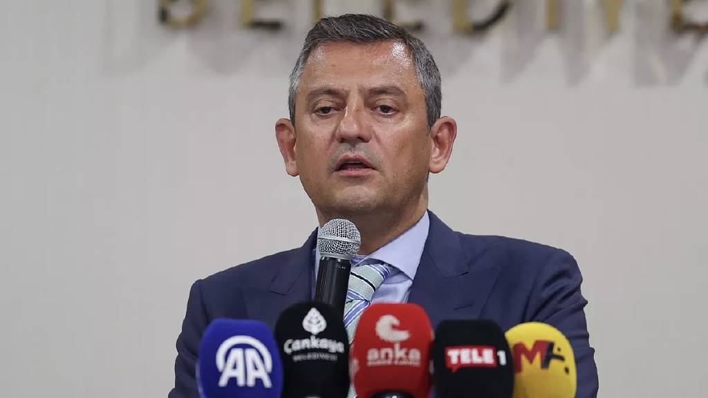 CHP lideri Özgür Özel'den Silivri'de önemli açıklamalar