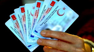 Eski tip sürücü belgelerinin yenileme süresi uzatıldı…